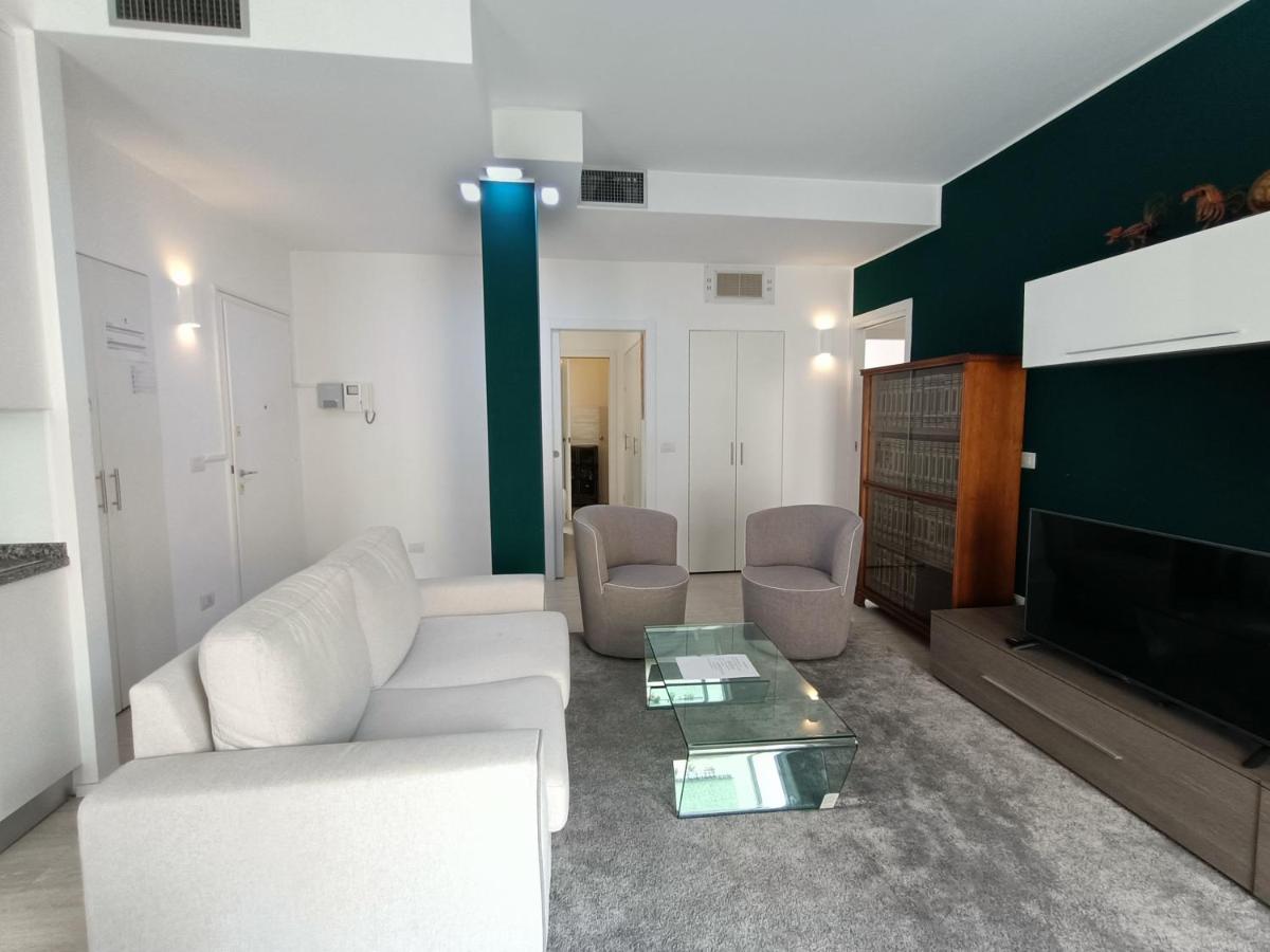 Joivy Elegant Flat For 6 With 2 Balconies Apartment Milan Exterior photo